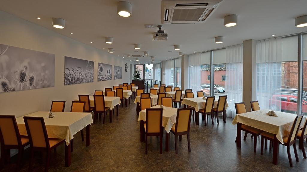 Hotel Senimo Olomouc Eksteriør bilde