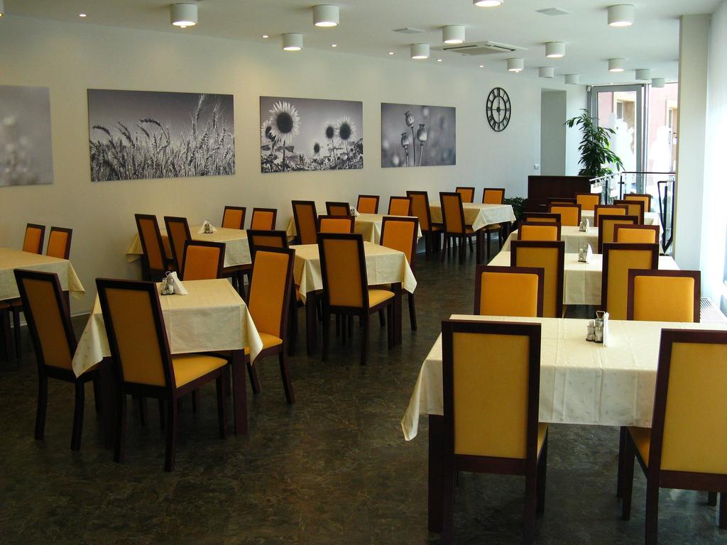 Hotel Senimo Olomouc Eksteriør bilde